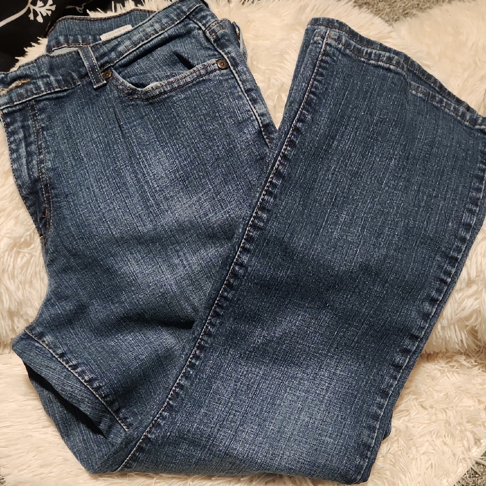 Levi's Classic Blue Women's Jeans